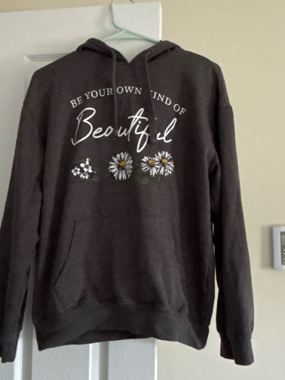 Wound up hoodie size L